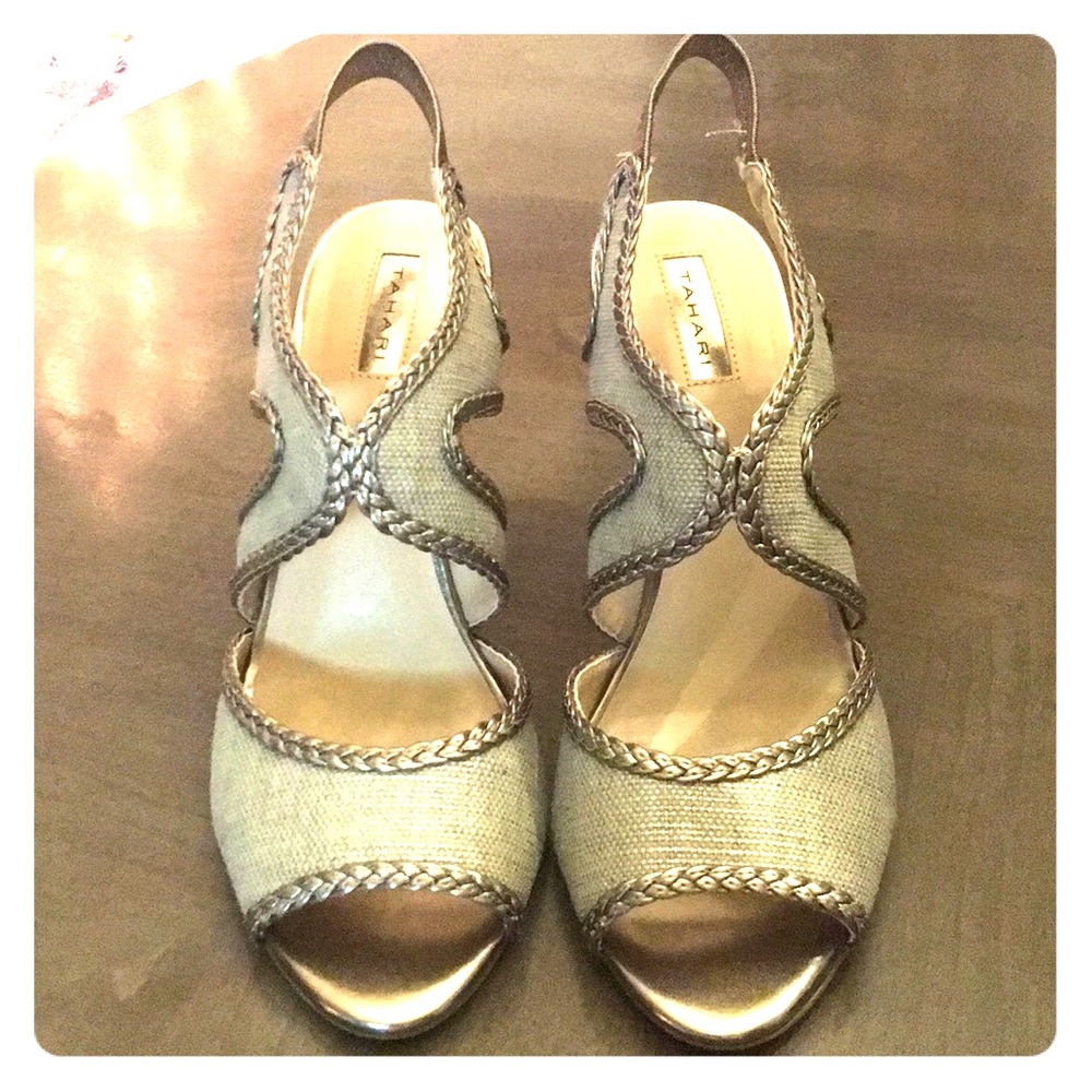 Tahari Lauren Heels